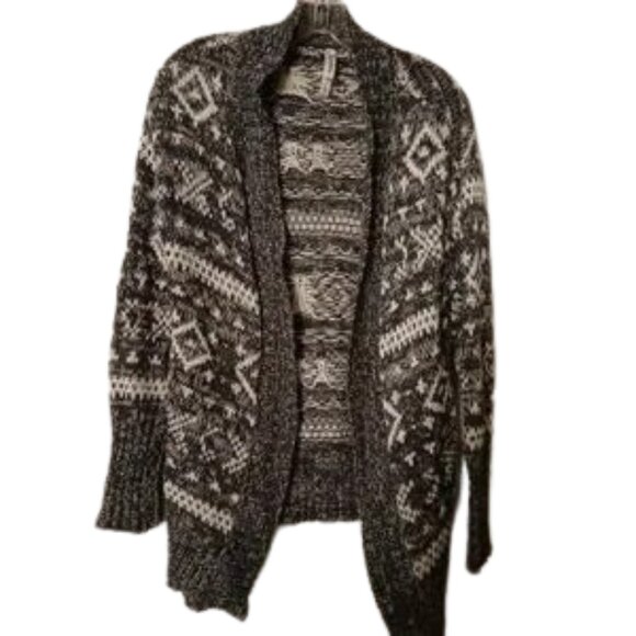 Aeropostale Grey and Cream Aztec Pattern Knit Cardigan Size Large - Picture 3 of 6